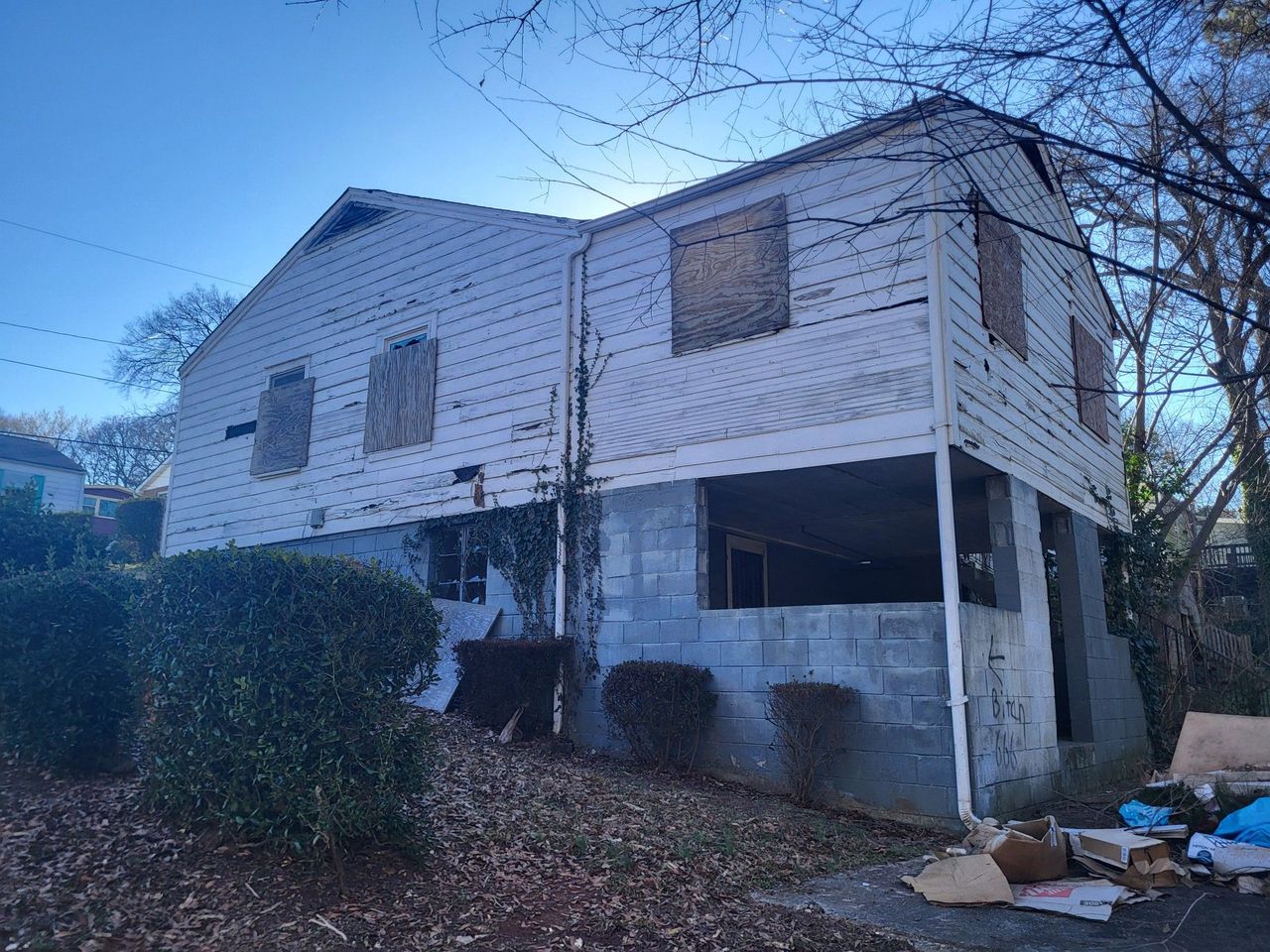 listing, photo 1