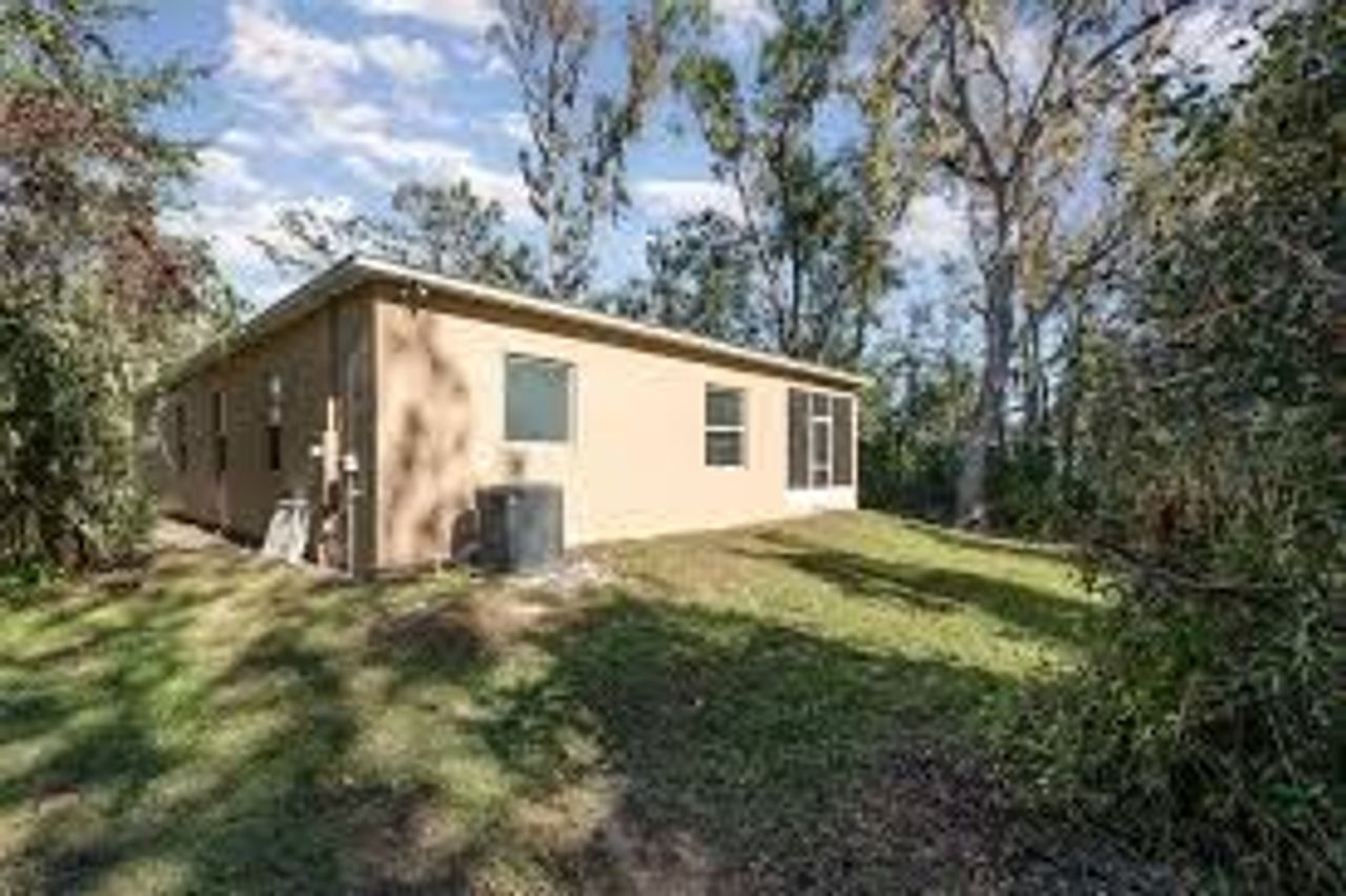listing, photo 1