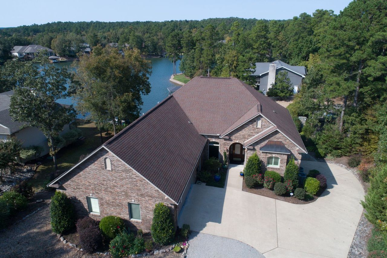 listing, photo 1