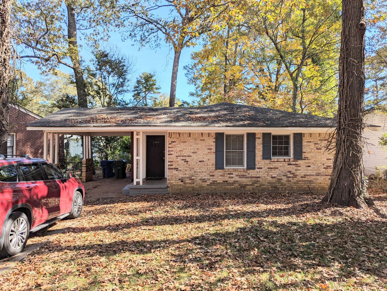 listing, photo 1
