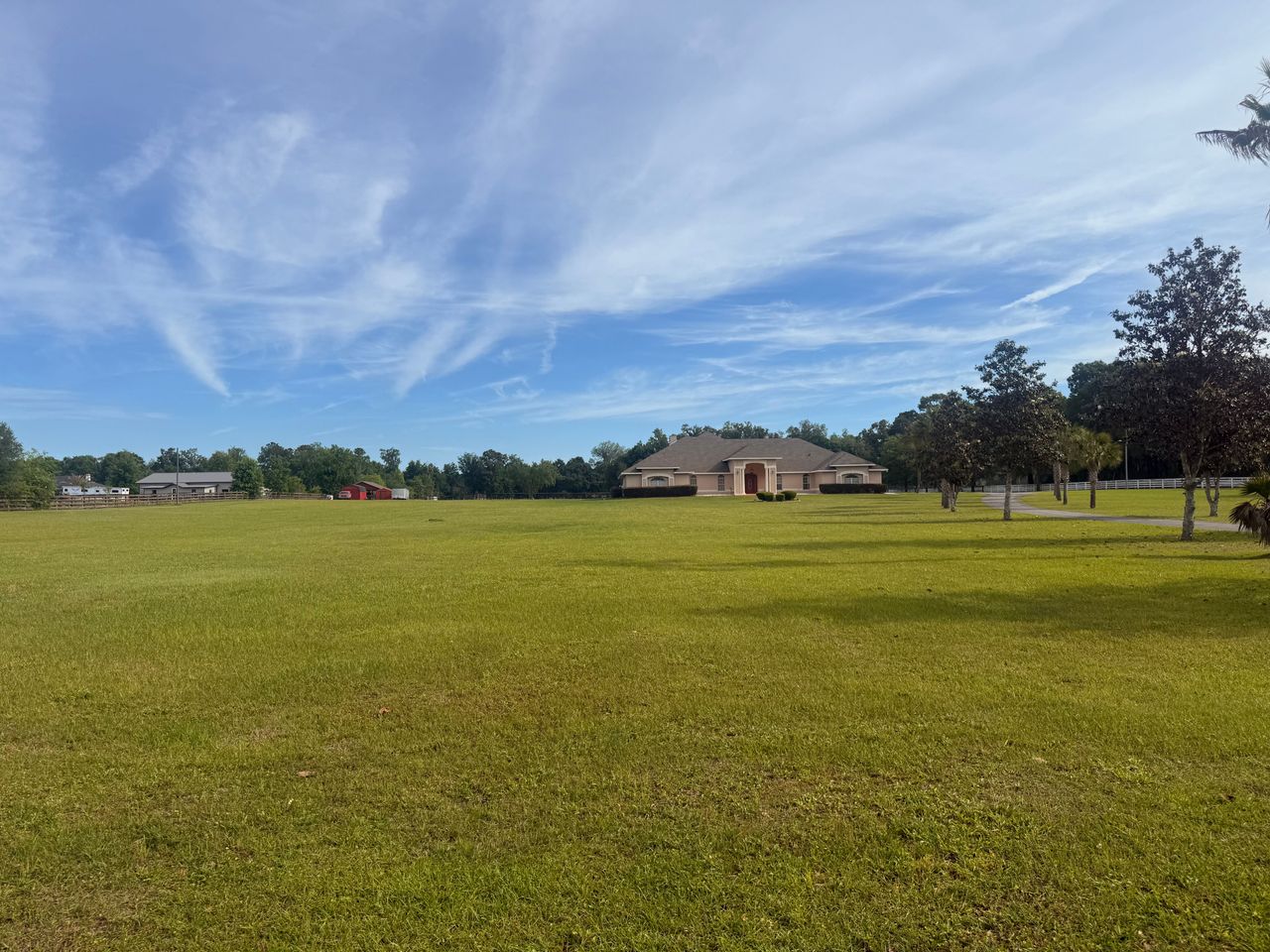 listing, photo 1