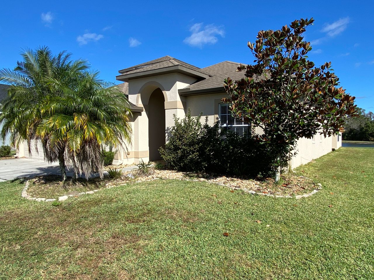 listing, photo 1