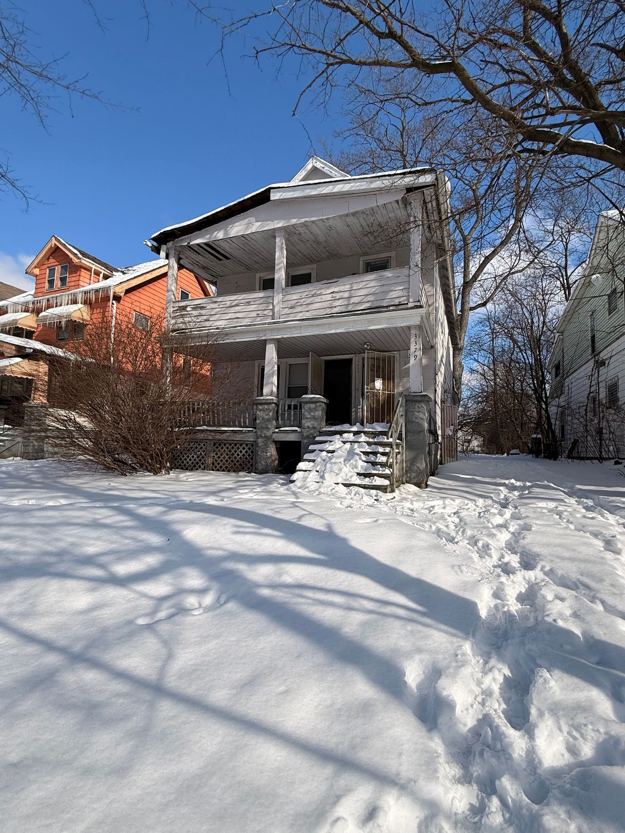 listing, photo 1