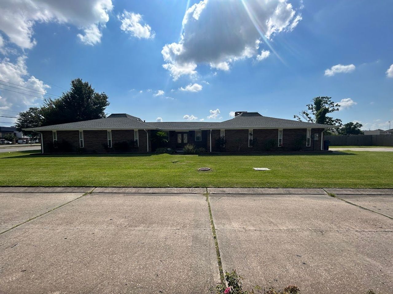 listing, photo 1