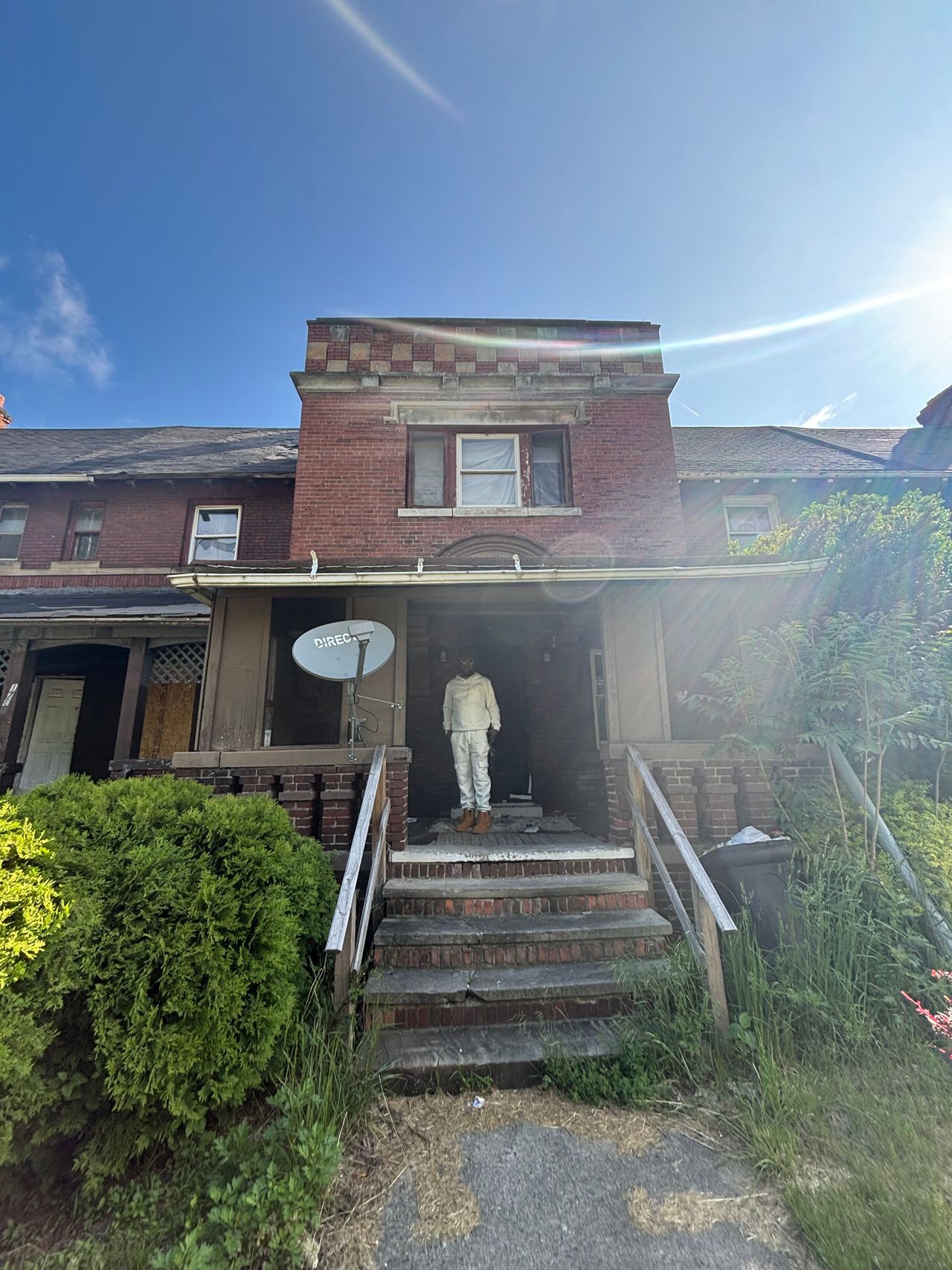 listing, photo 1