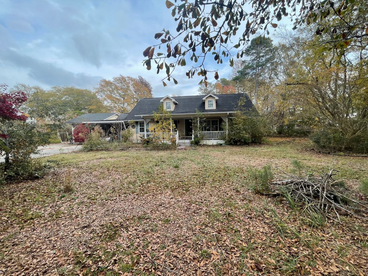 listing, photo 1