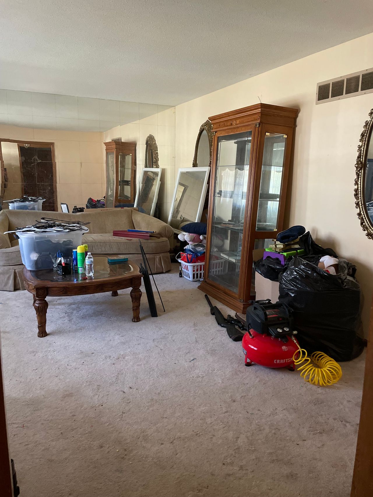 listing, photo 1