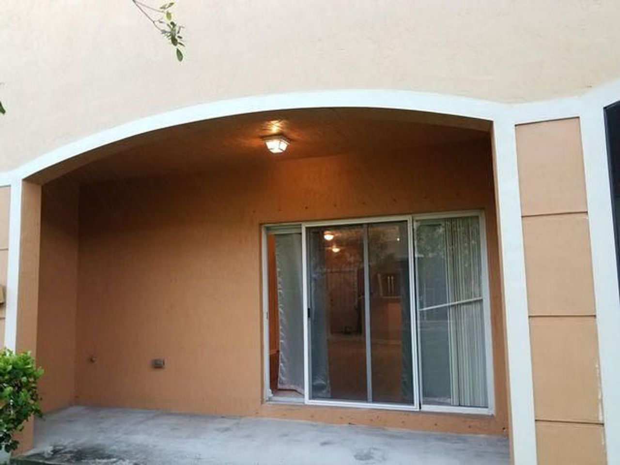 listing, photo 1