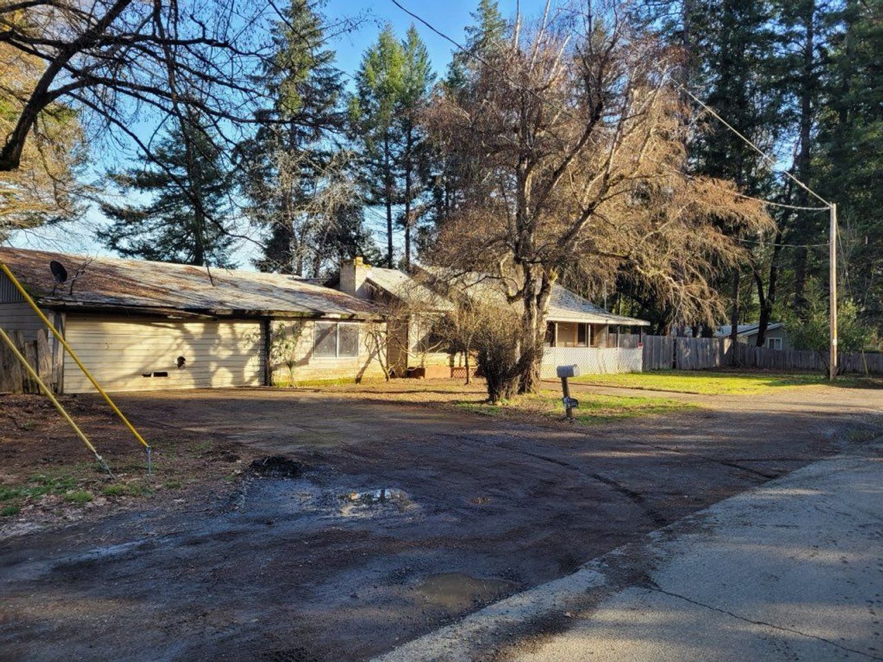 listing, photo 1