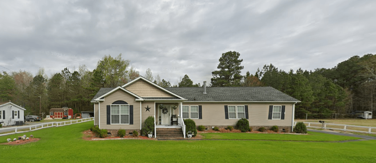 listing, photo 1