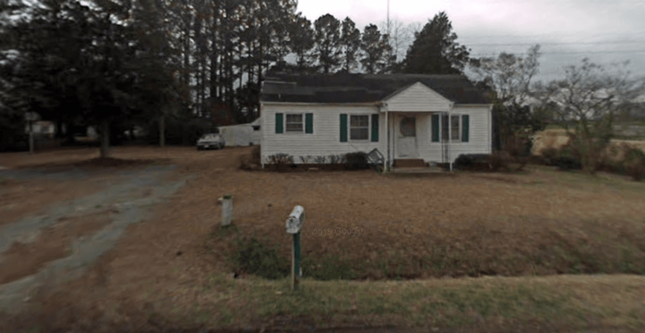 listing, photo 1