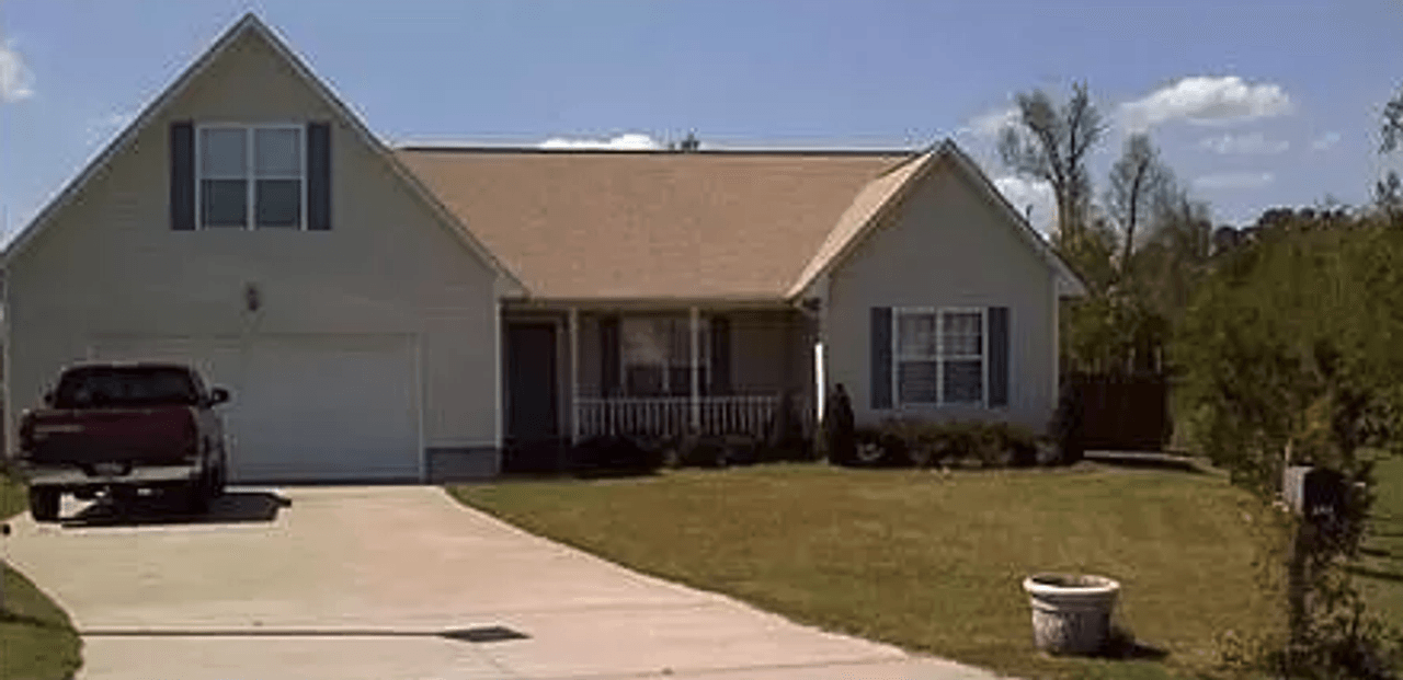 listing, photo 1
