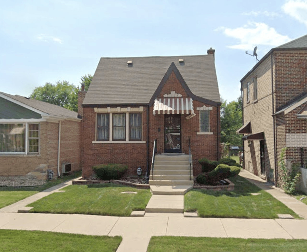listing, photo 1