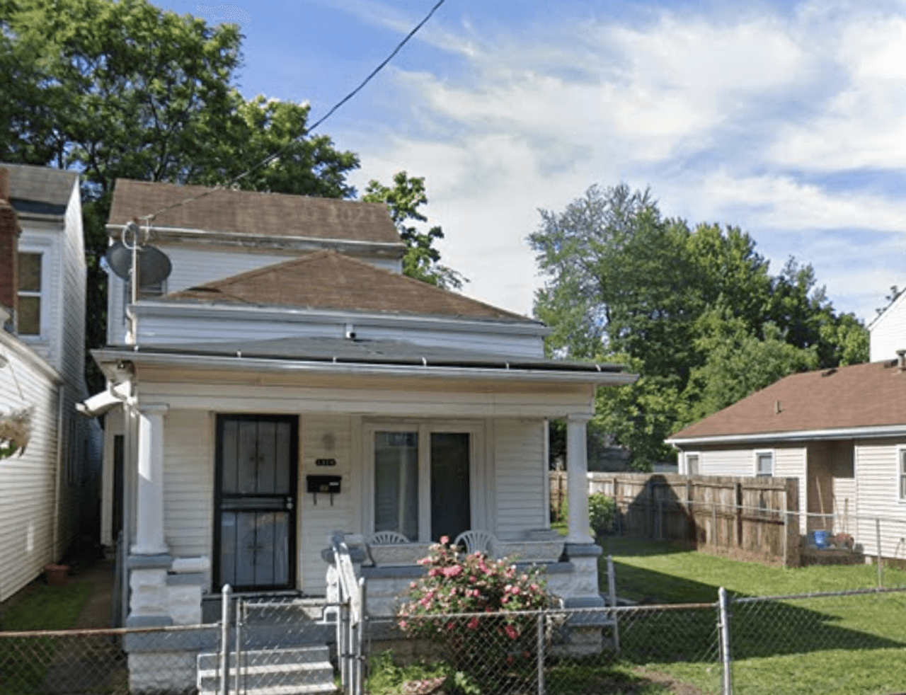 listing, photo 1