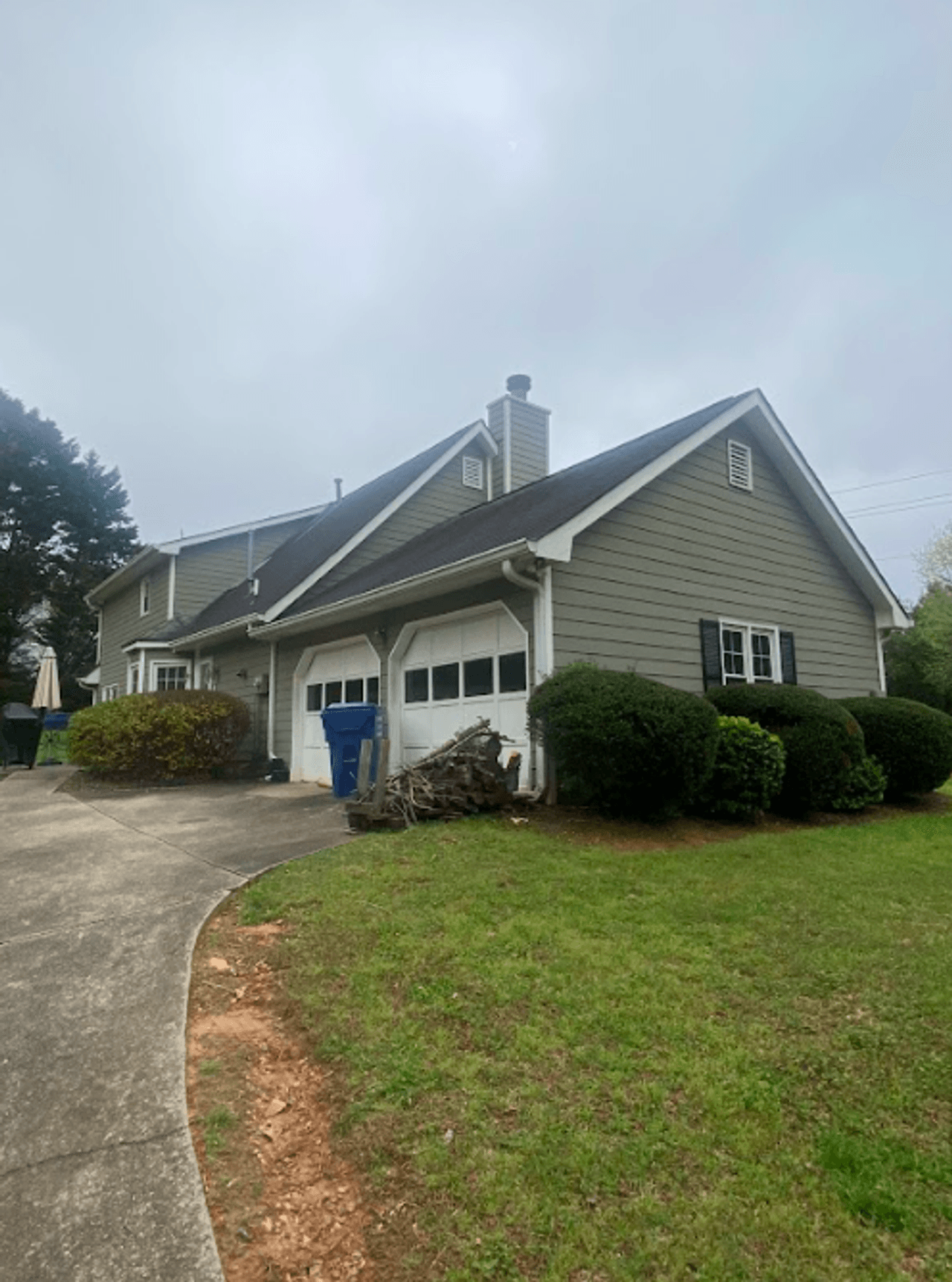 listing, photo 1