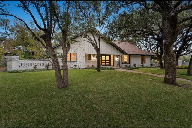 View of 6873 Greenwich Ln, Dallas, TX 75230, USA
