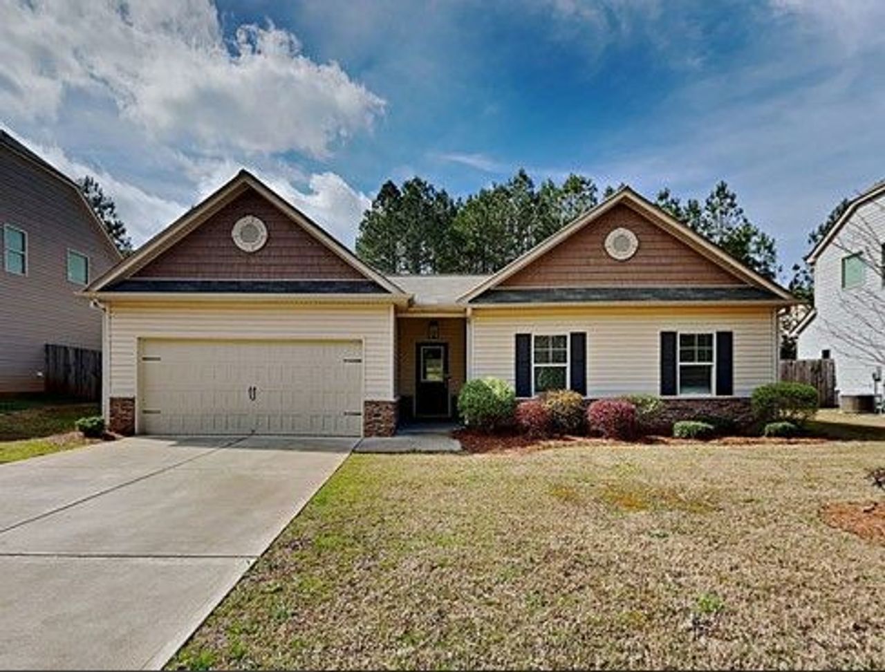 listing, photo 1