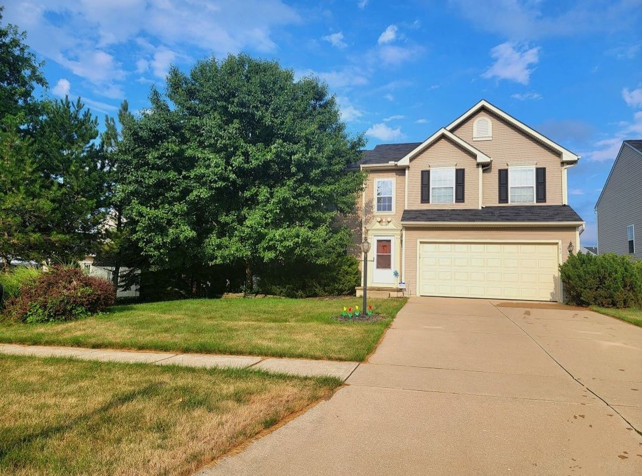 listing, photo 1