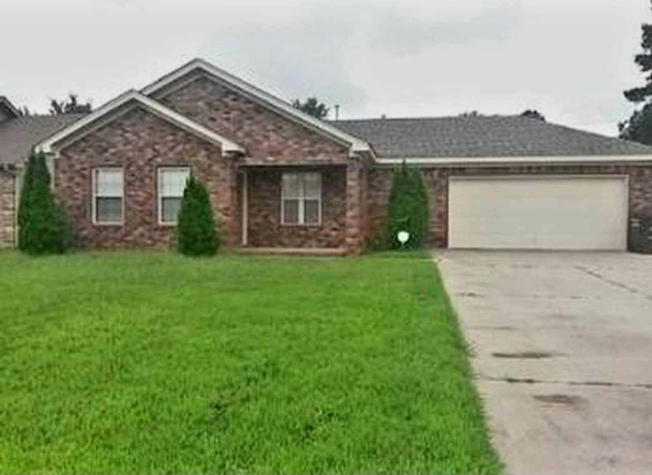 listing, photo 1
