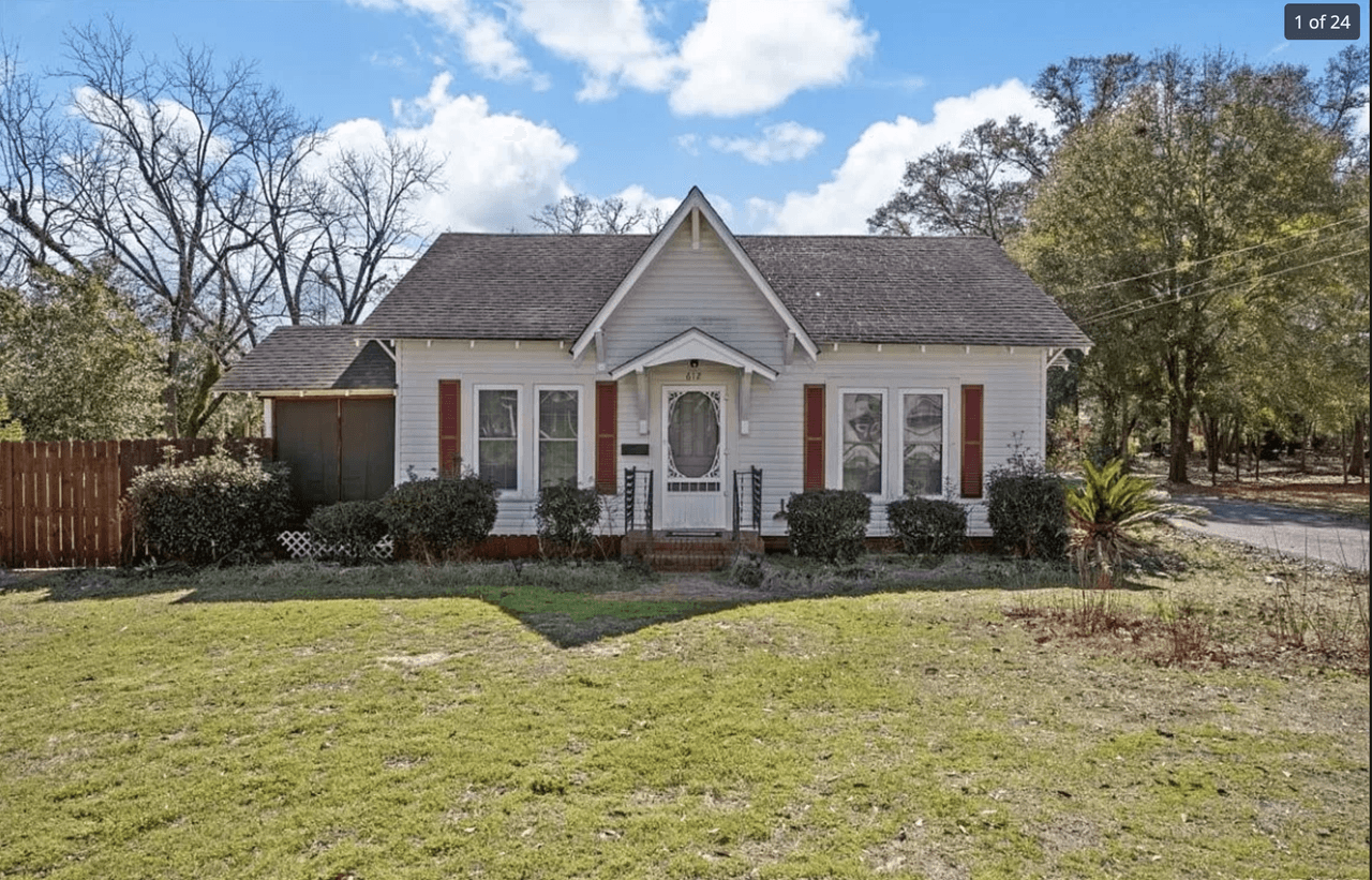 listing, photo 1