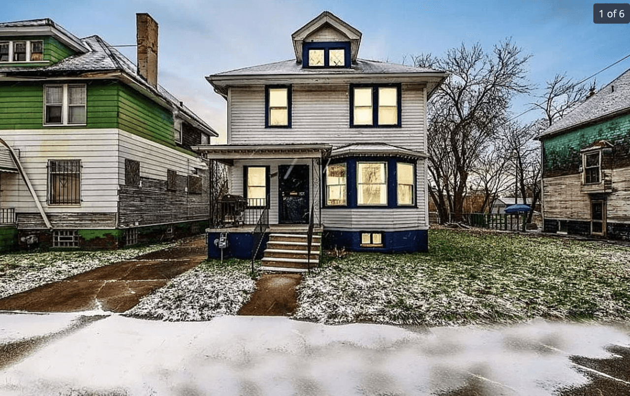 listing, photo 1