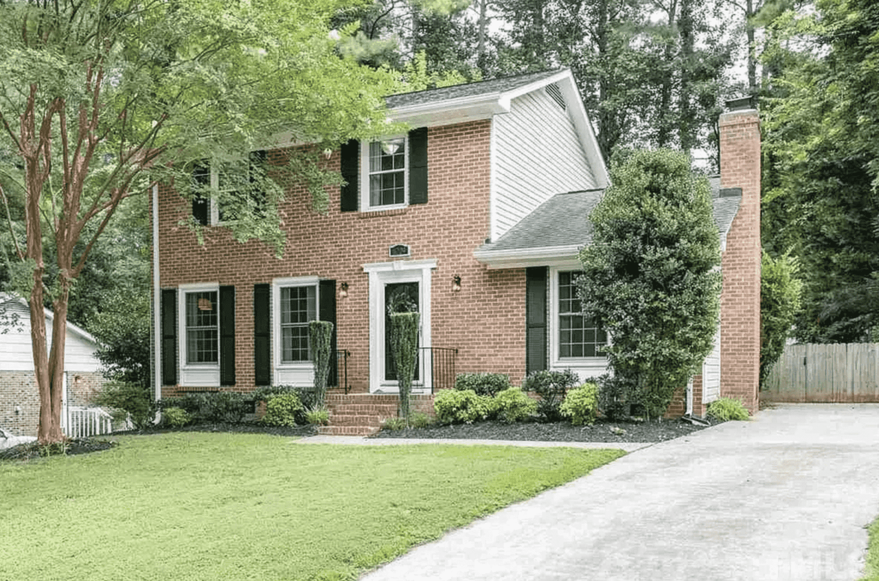listing, photo 1