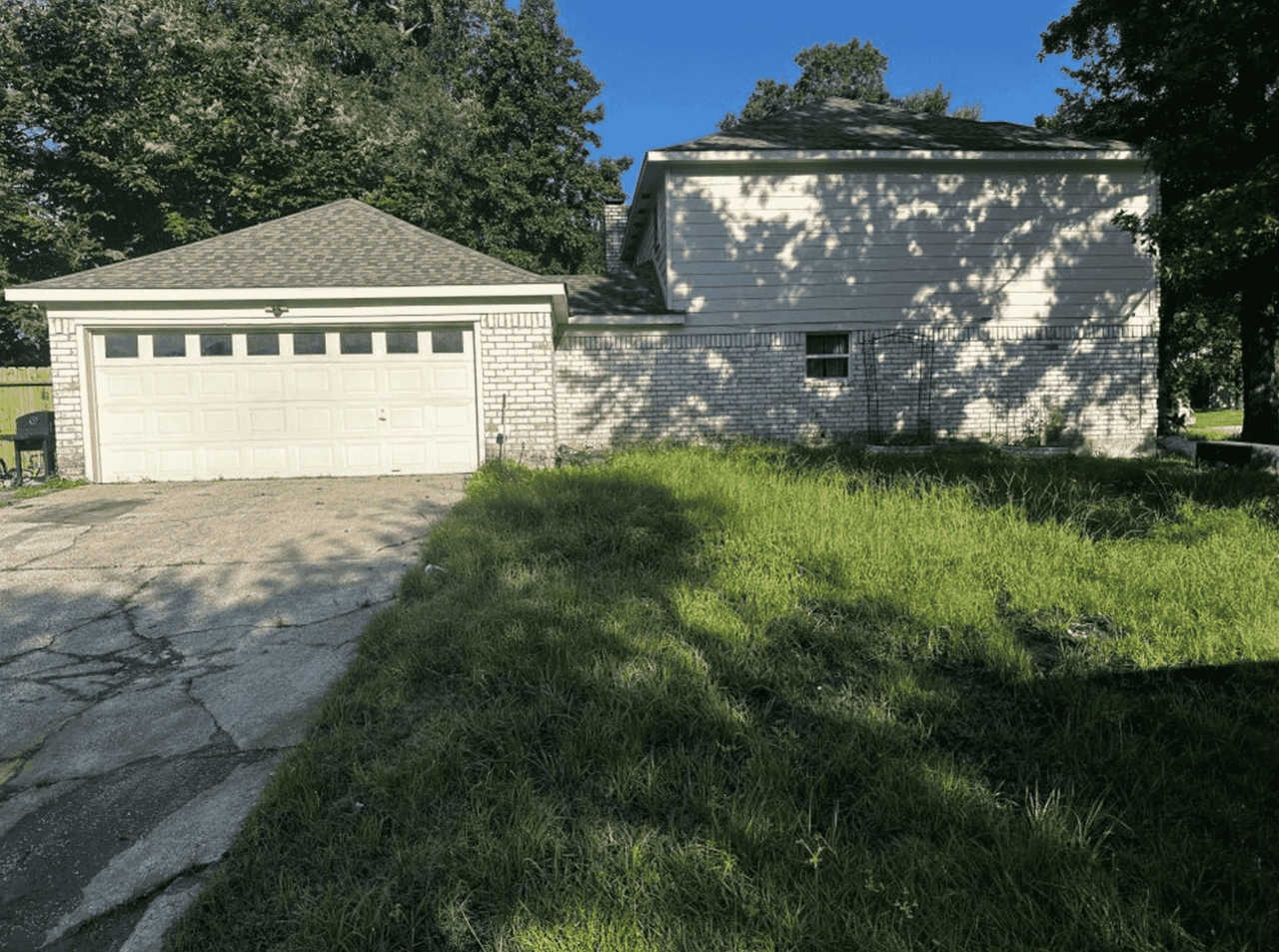 listing, photo 1