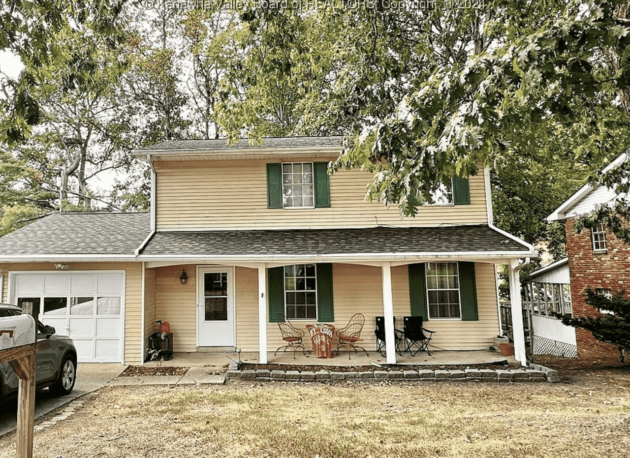 listing, photo 1