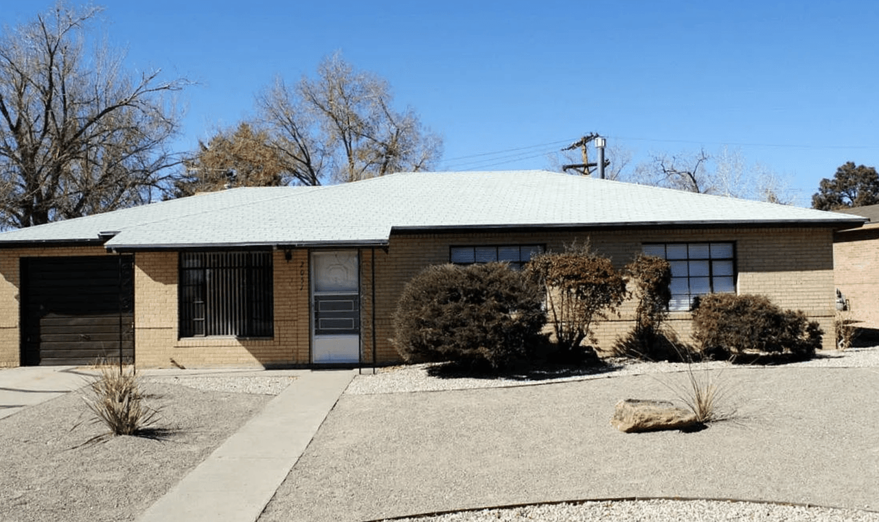 listing, photo 1