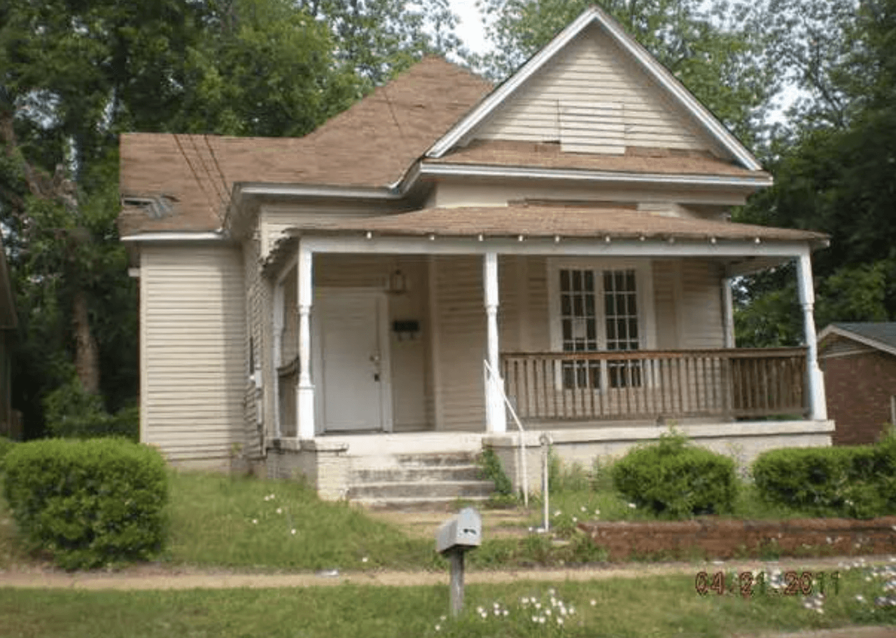 listing, photo 1