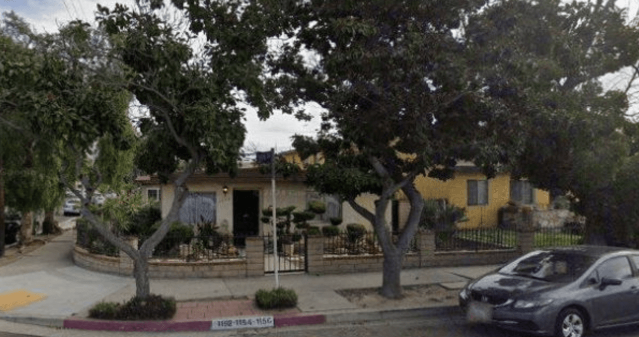 listing, photo 1