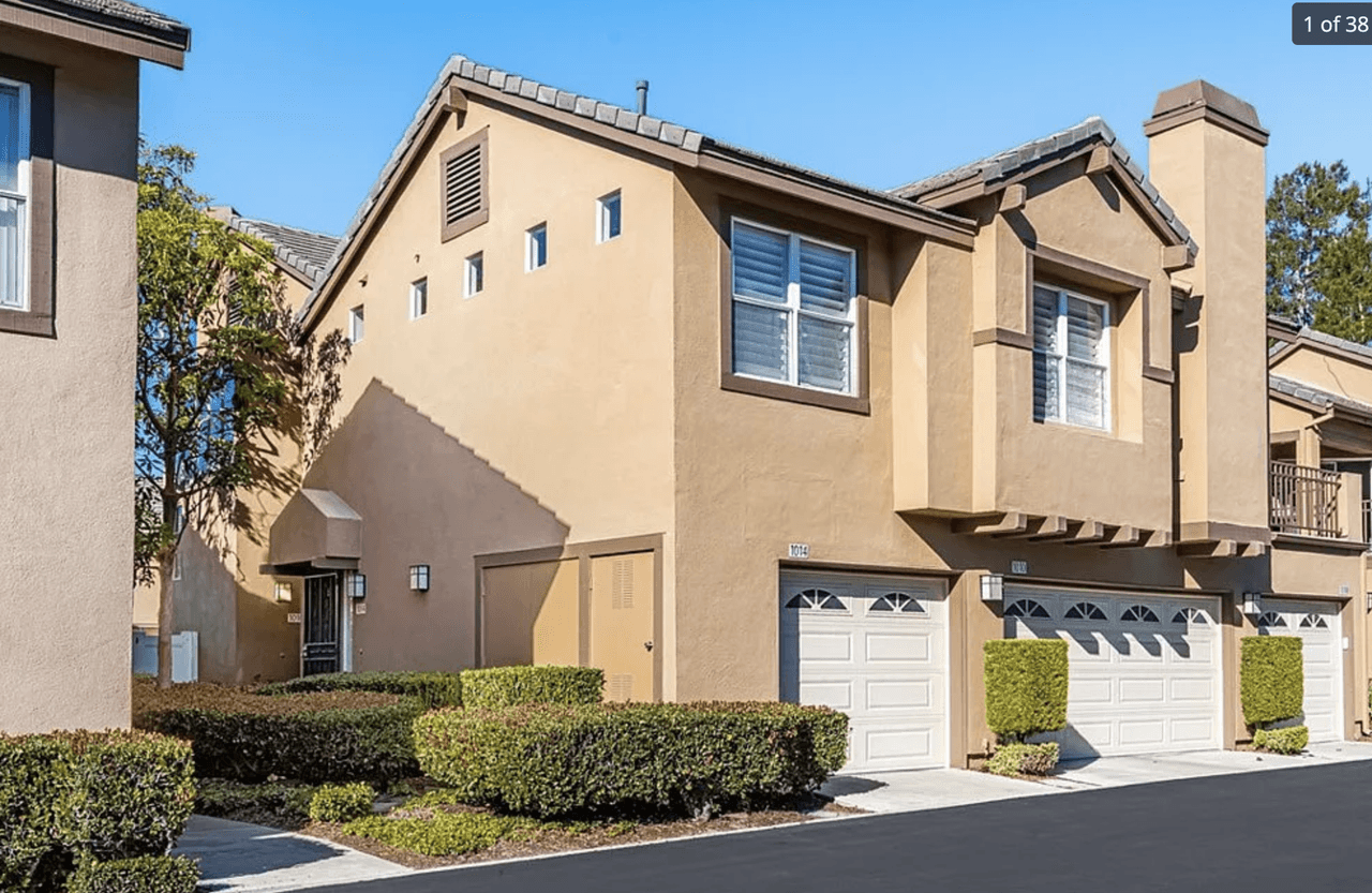 listing, photo 1