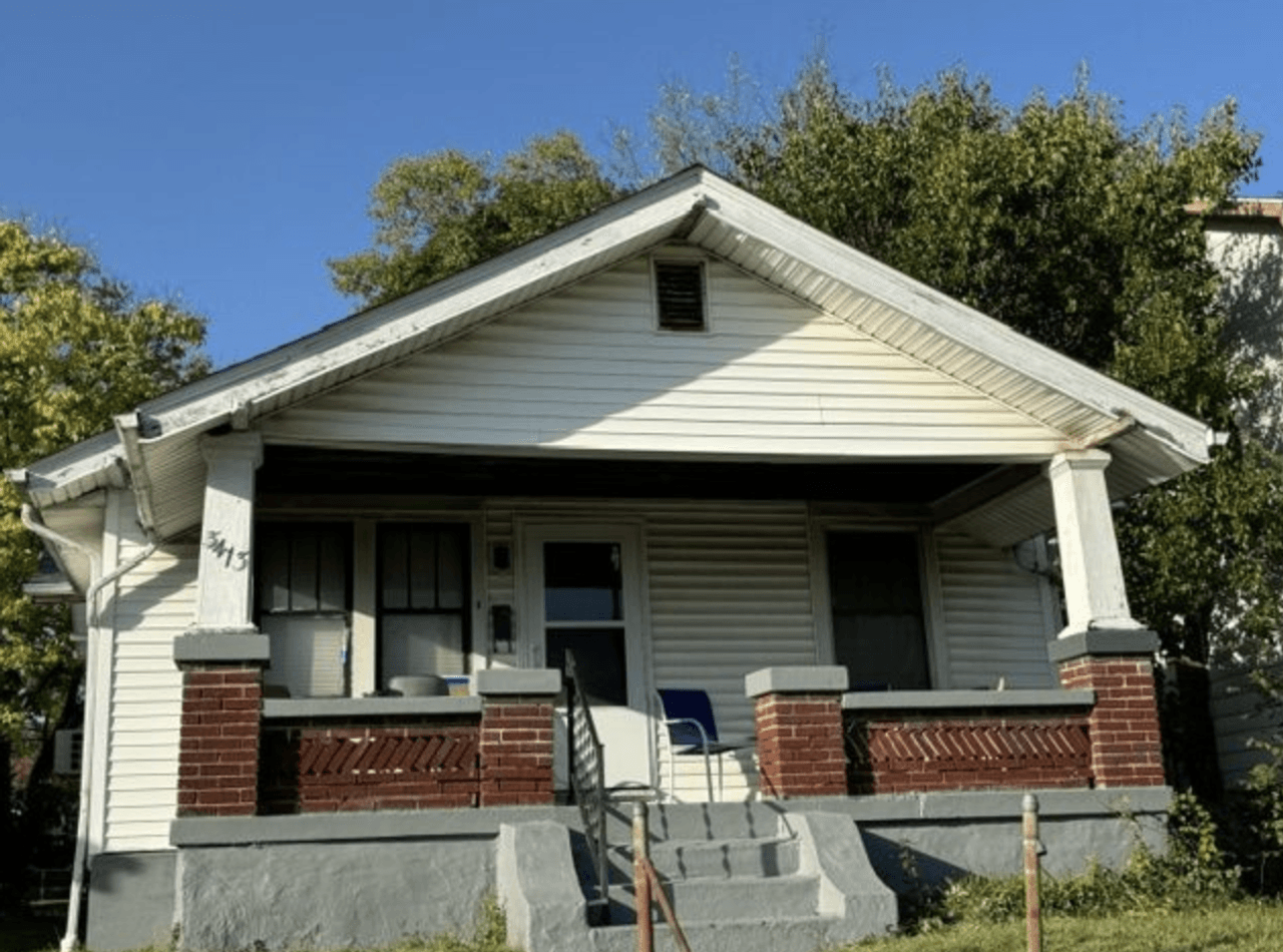 listing, photo 1