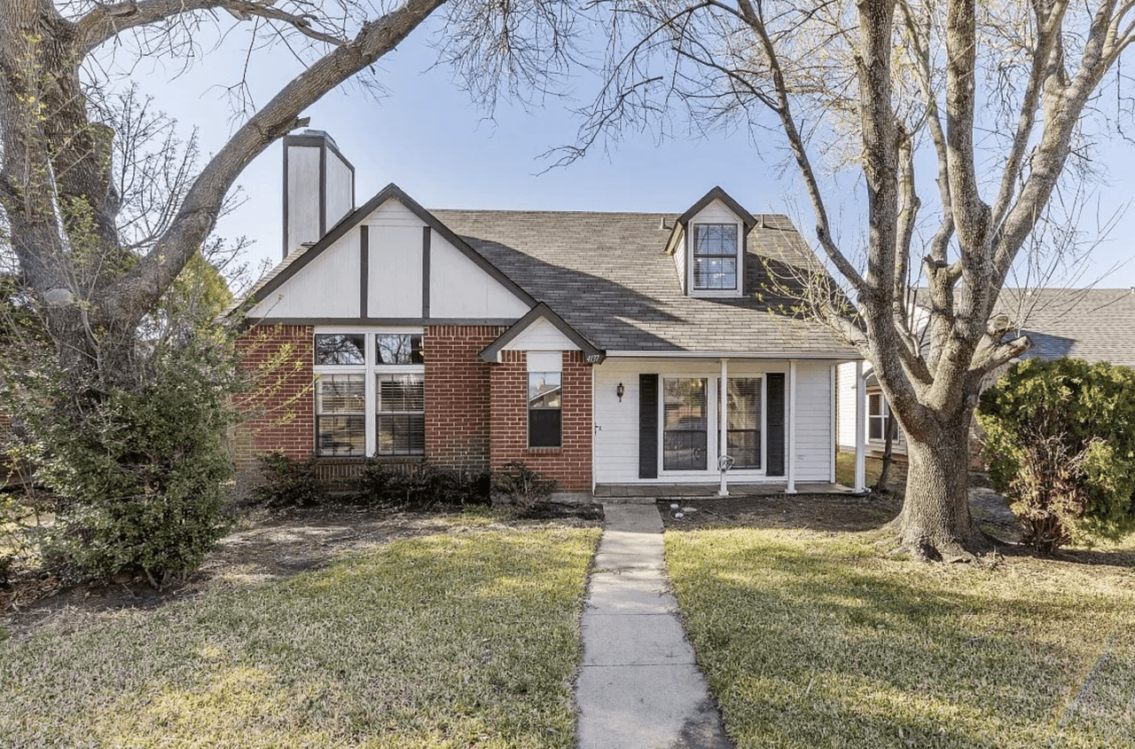 listing, photo 1
