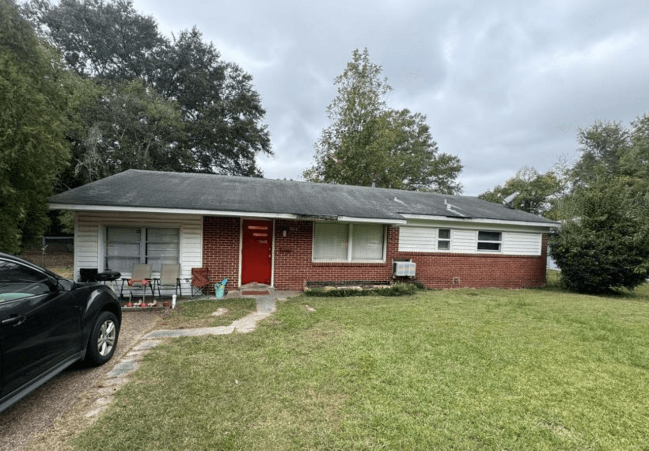 listing, photo 1