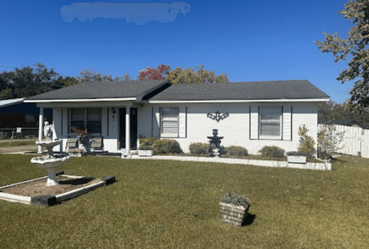 listing, photo 1