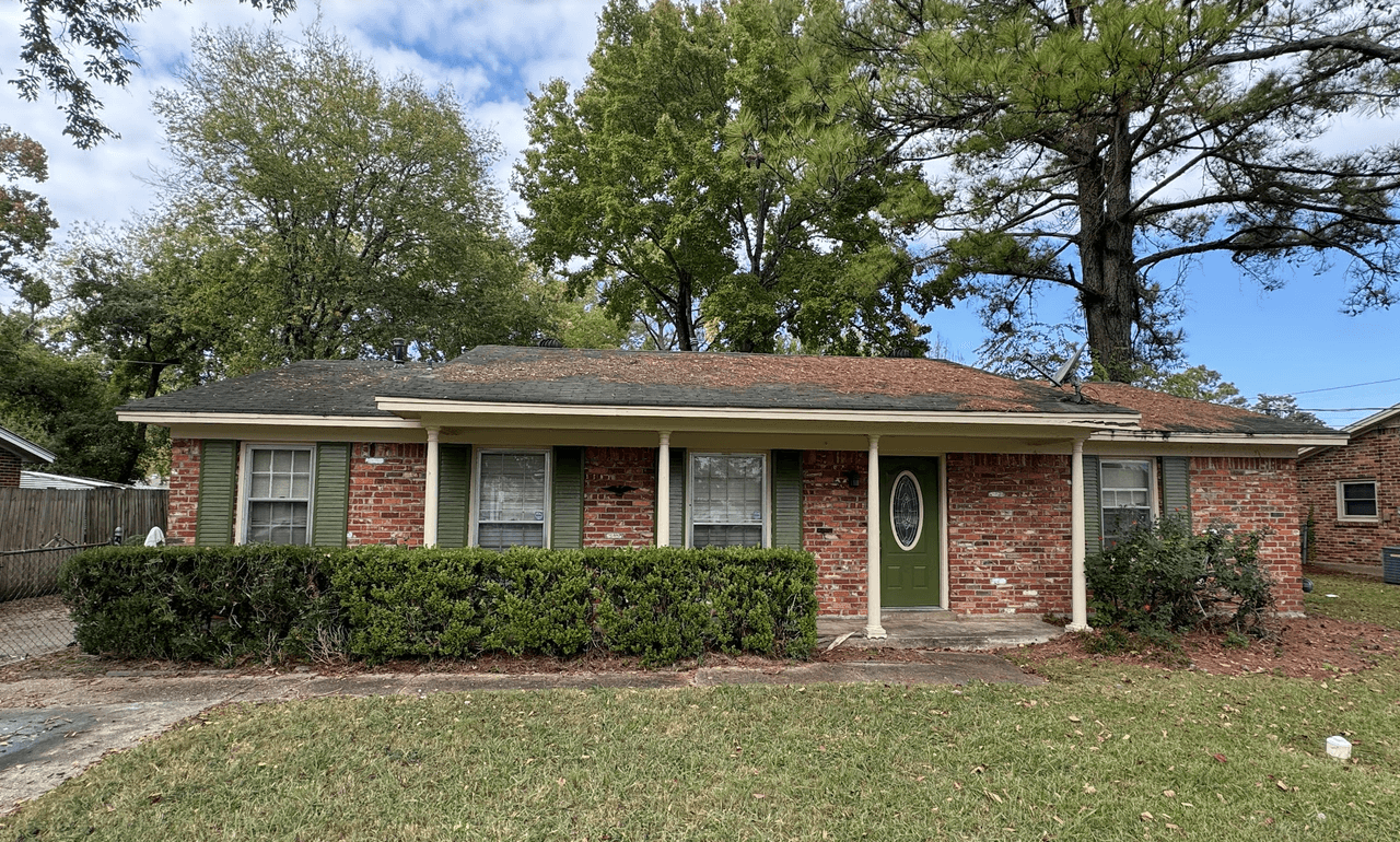 listing, photo 1