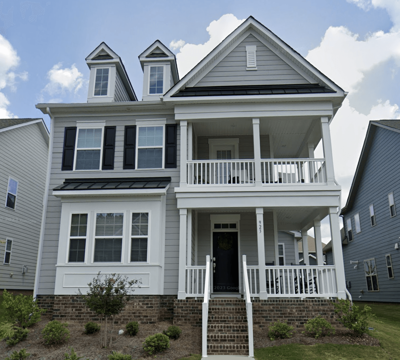 listing, photo 1
