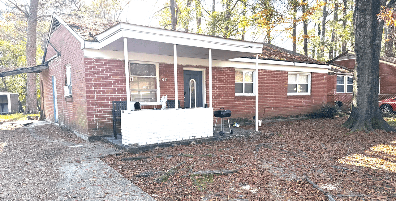 listing, photo 1