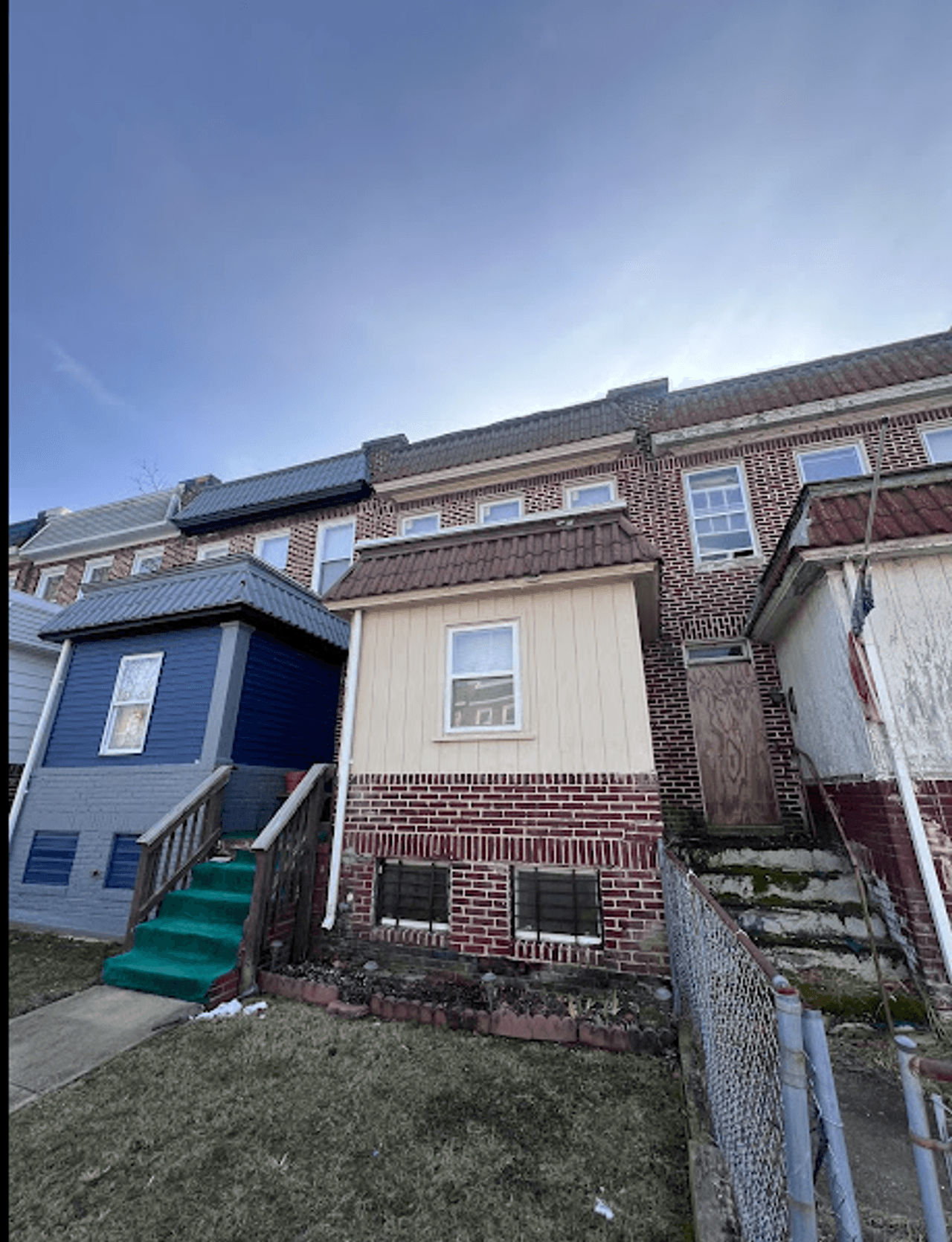listing, photo 1