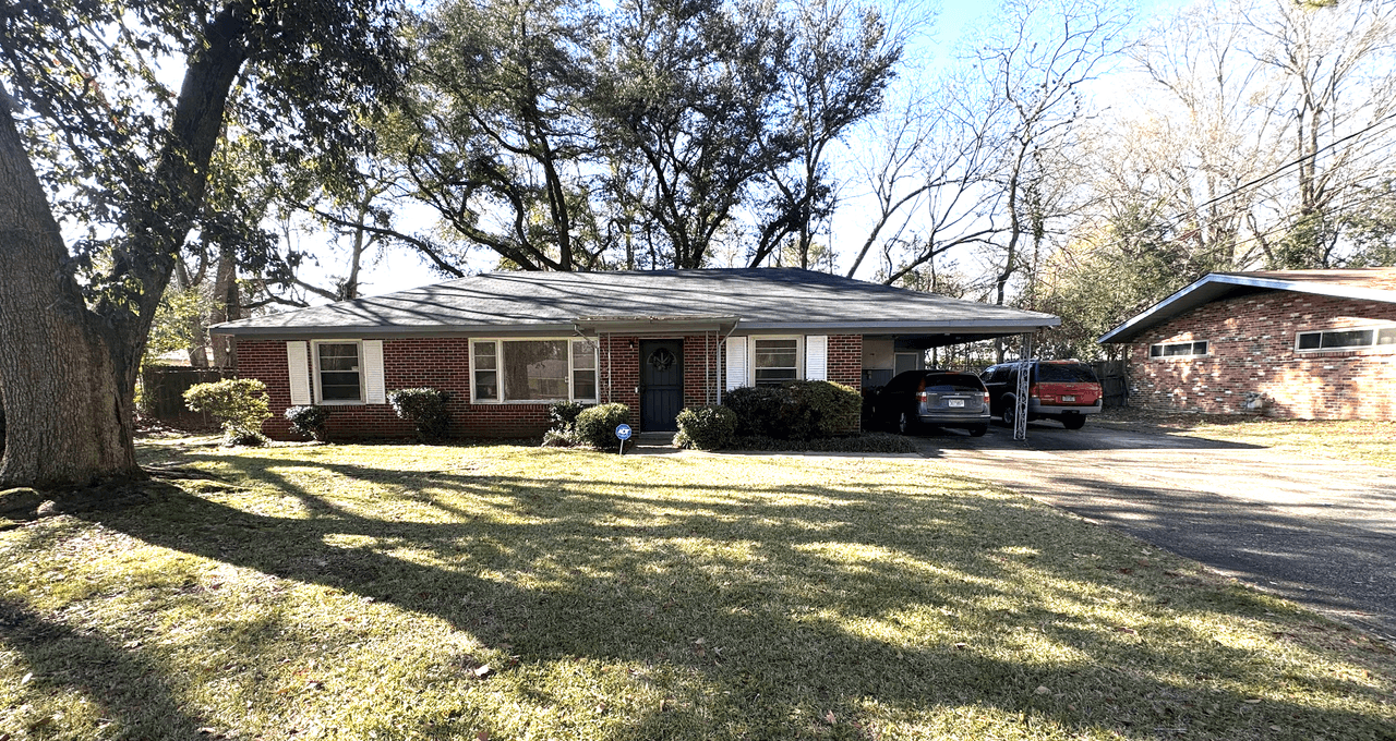 listing, photo 1
