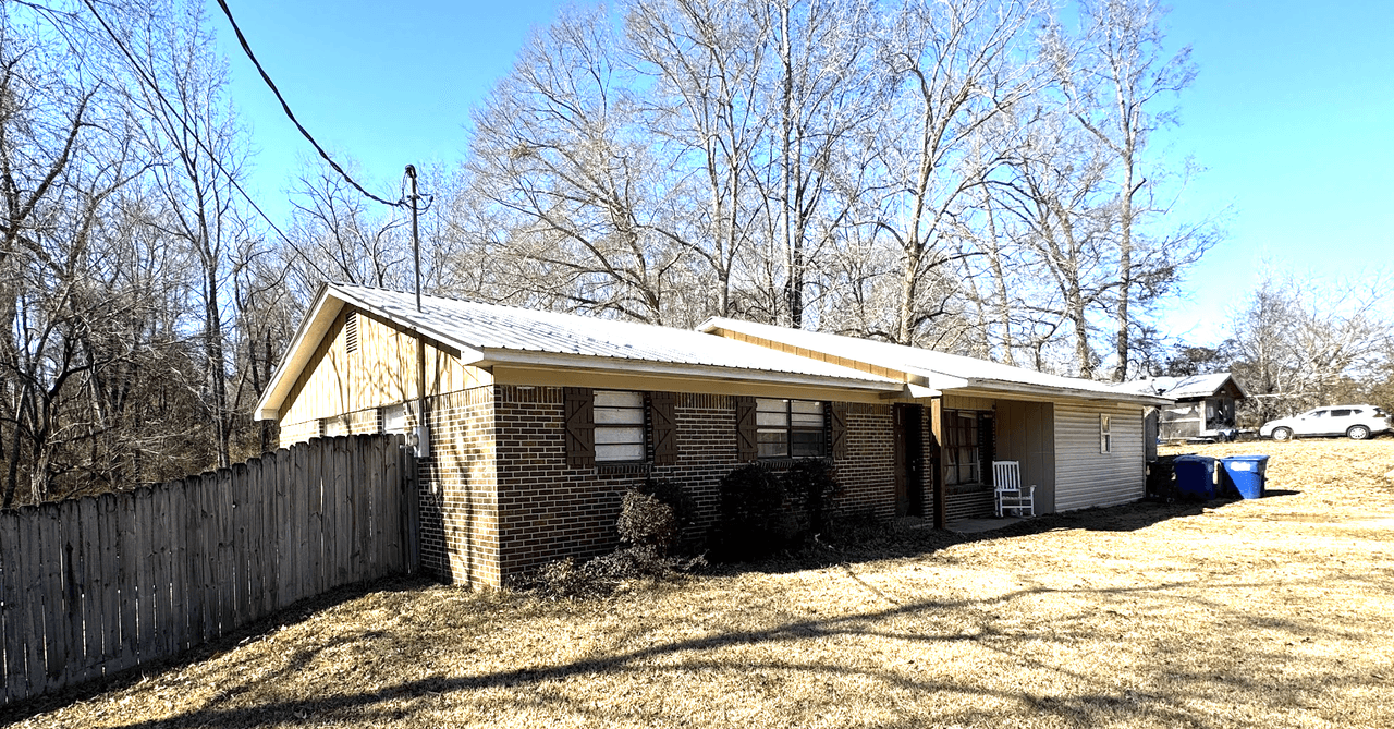 listing, photo 1