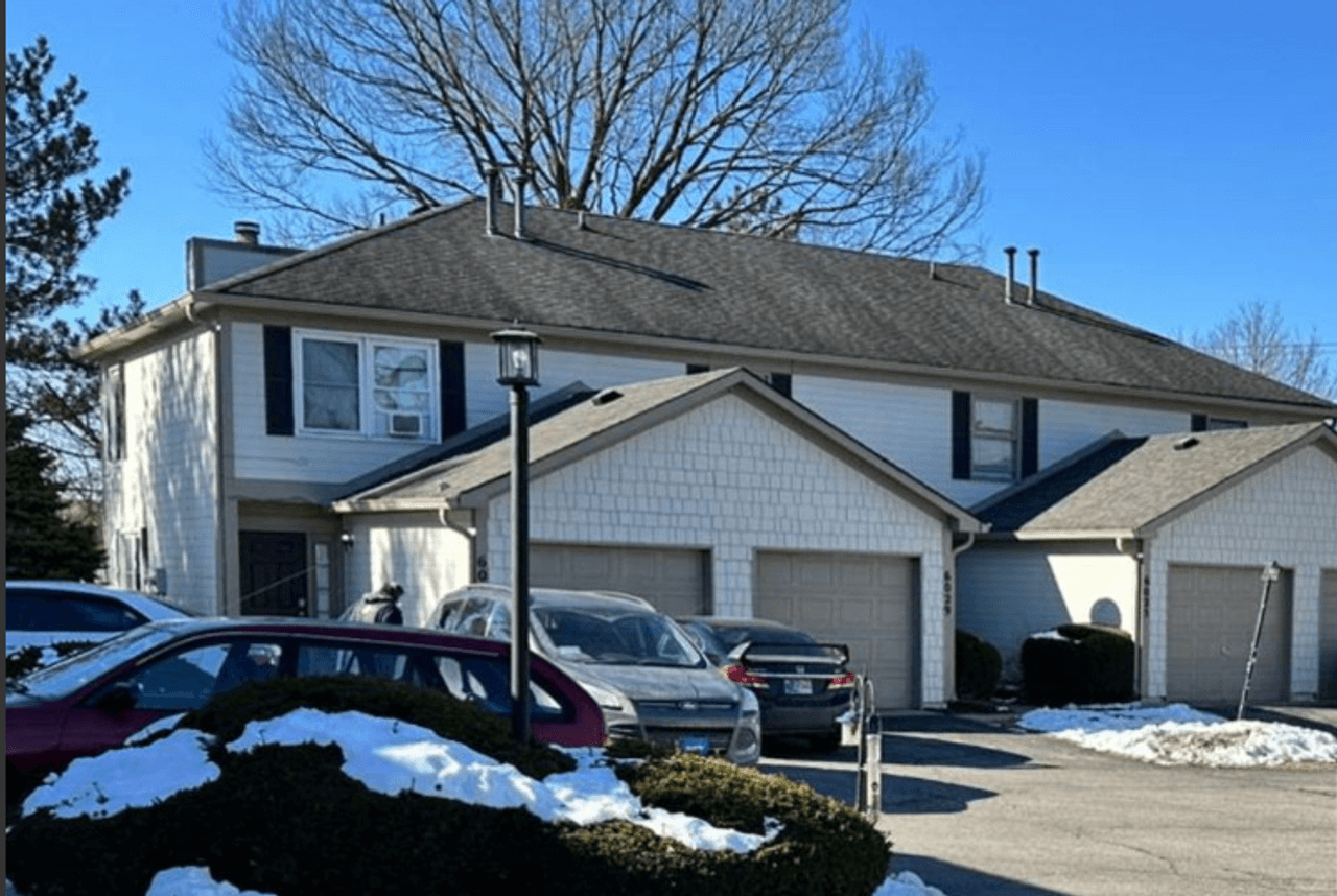 listing, photo 1