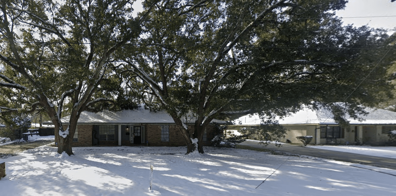 listing, photo 1