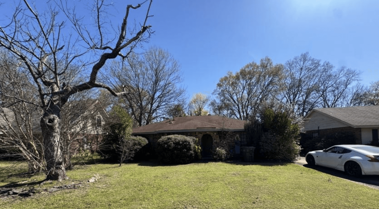 listing, photo 1
