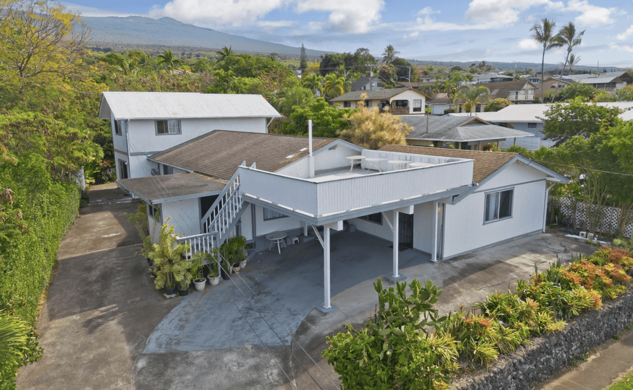 listing, photo 1
