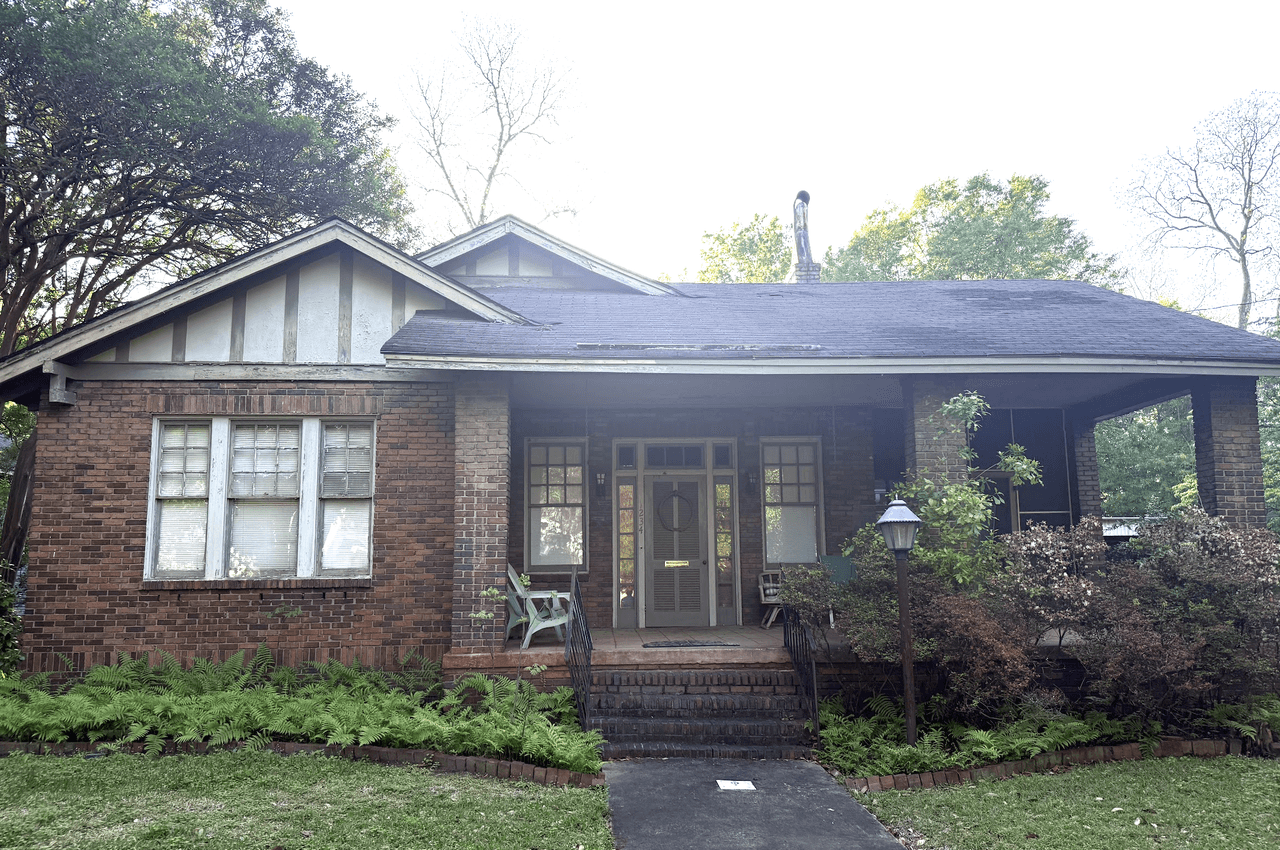 listing, photo 1