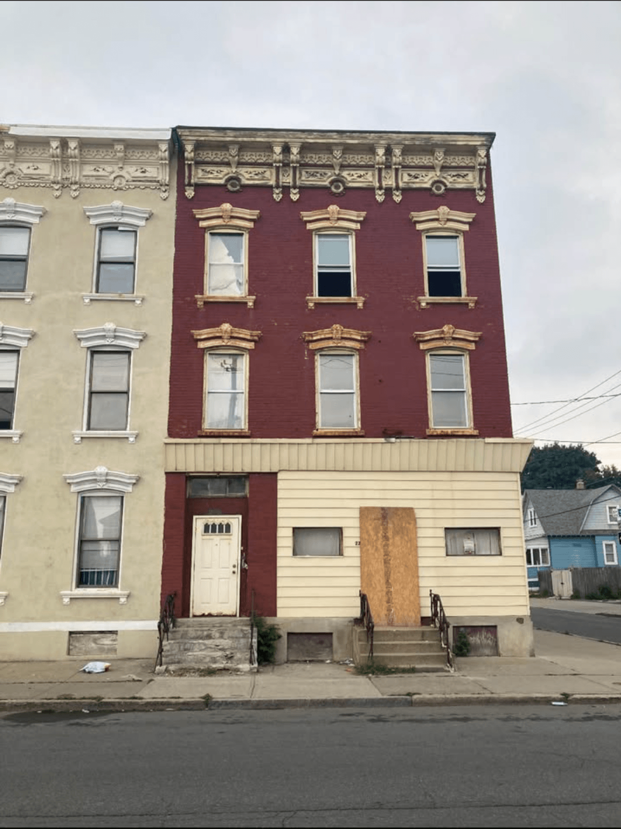 listing, photo 1