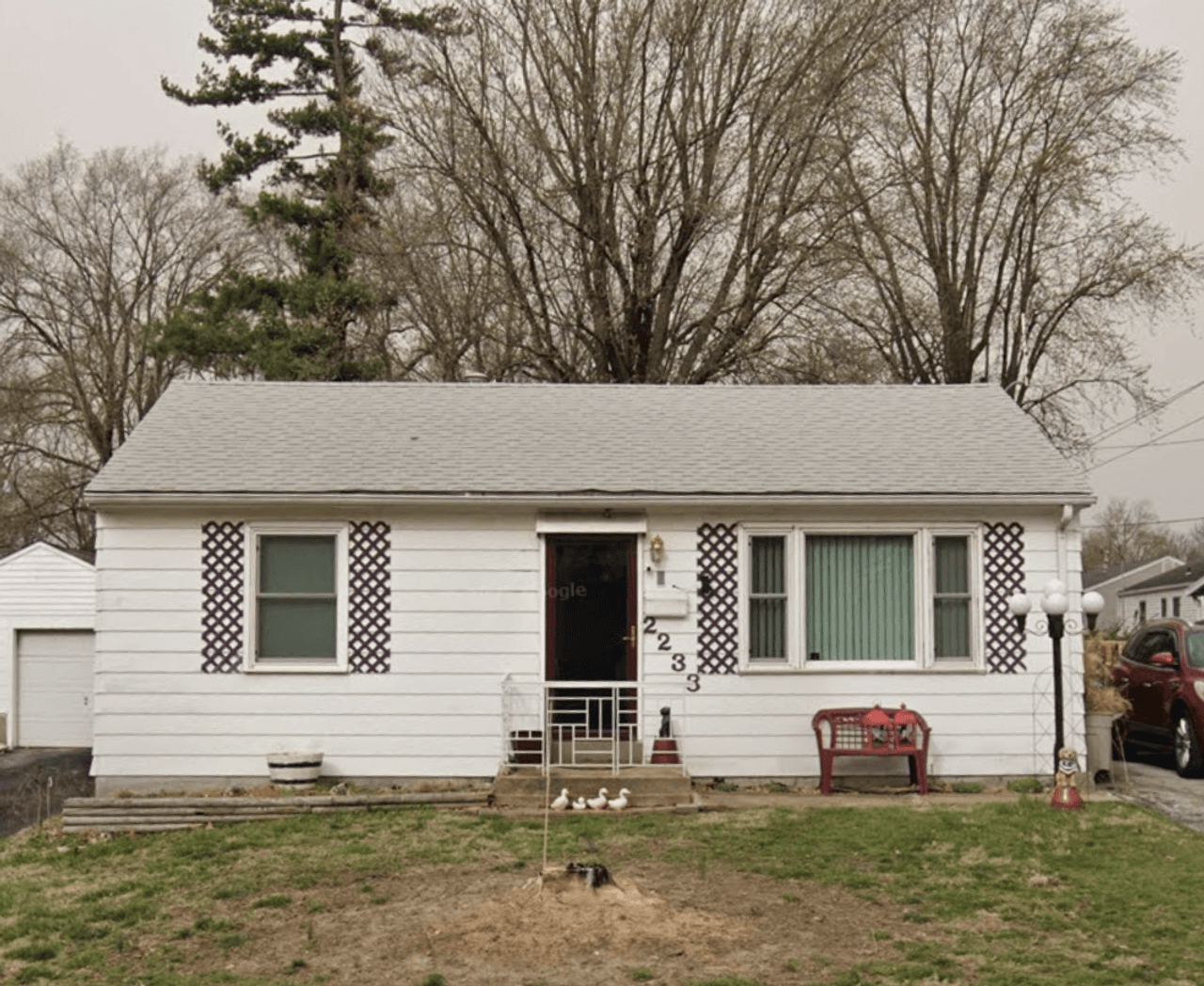 listing, photo 1
