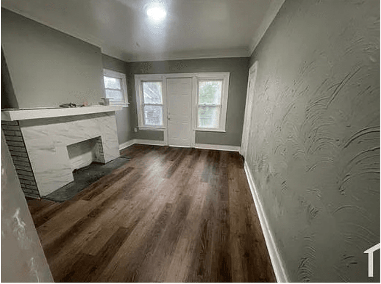 listing, photo 1